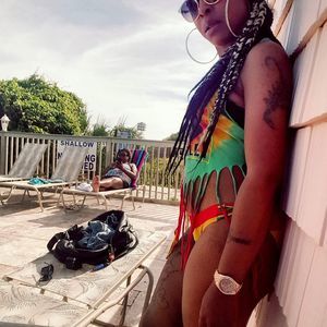 Meet your Posher, Malika